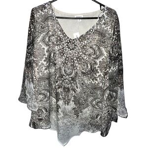 WESTPORT | NWT FLOWY SHORT SLEEVE RHINESTONE TOP